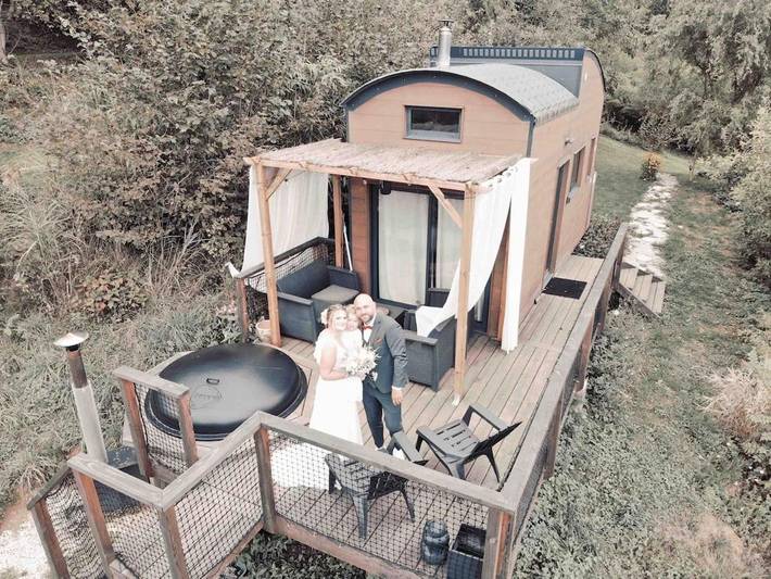 Location de vacances pour 3 personnes, avec terrasse et vue ainsi que piscine et jardin à Seix - 2