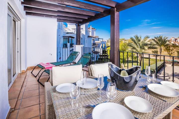 Apartamento vacacional entero, Apartamento de vacaciones para 4 personas con piscina in Torre-Pacheco, Costa Cálida