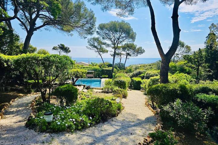 Maison de vacances pour 12 personnes, avec Terrasse et Jardin dans Les Issambres