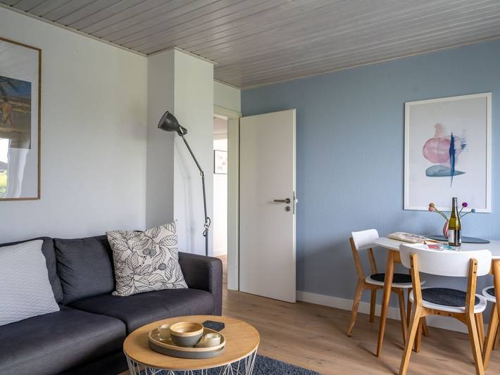 Ganze Ferienwohnung, Haus Pusteblume Wohnung 4 - Haus Pusteblume: Gemütlicher Rückzugsort in Wyk auf Föhr in Wyk auf Föhr (Stadt), Wyk auf Föhr