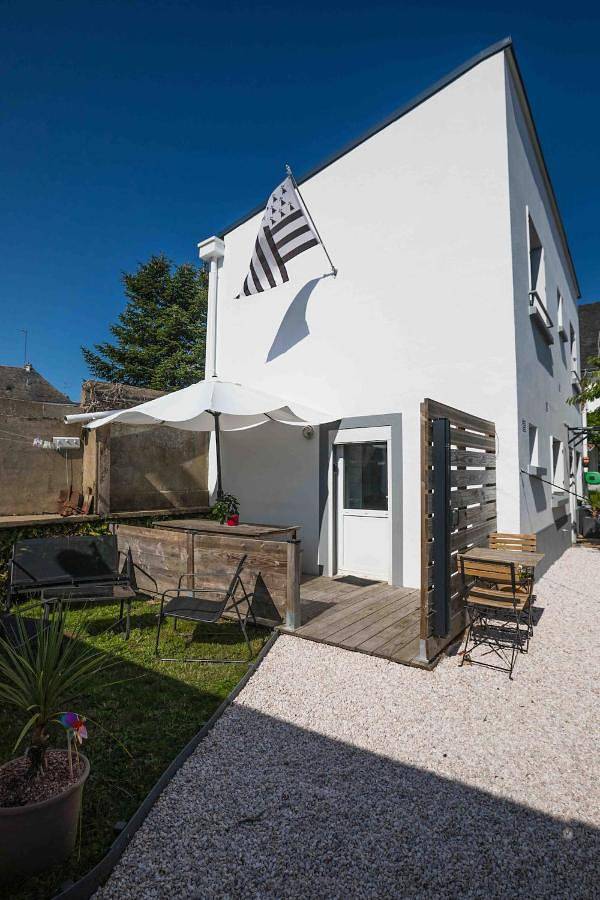 Location de vacances pour 8 personnes, avec jardin à Lanester