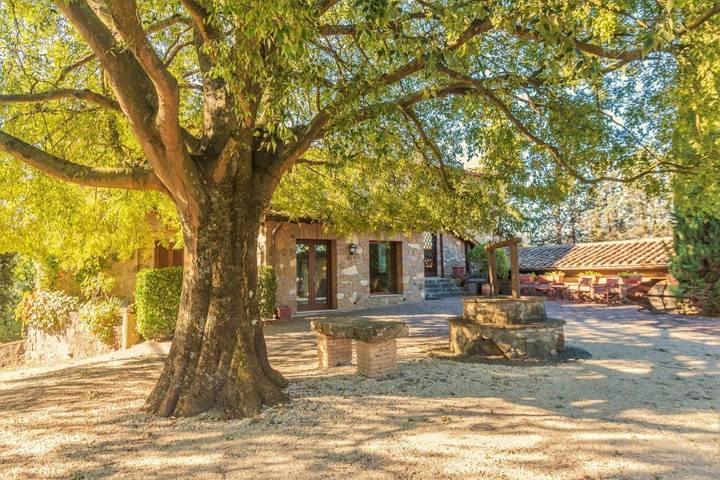 Casa vacanza per 2 persone, con Terrazza e Idromassaggio nonché Giardino e Piscina a Orte