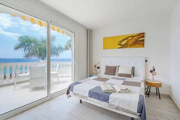 Villa for 8 People in Playa de los Cristianos, Arona, Photo 2
