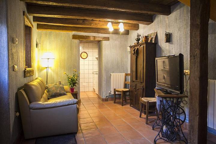 Casa de vacaciones para 2 personas, con vistas y jardín en Pirineo Navarro - 2