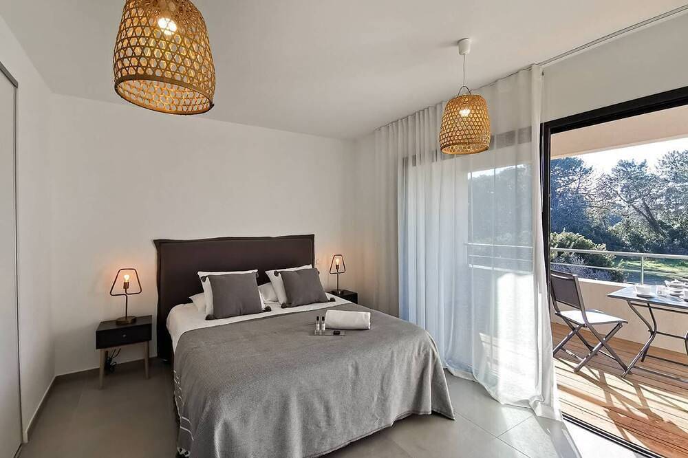 Cosy villa at Cala Rossa 700 m from the beach! in Cala Rossa, Lecci