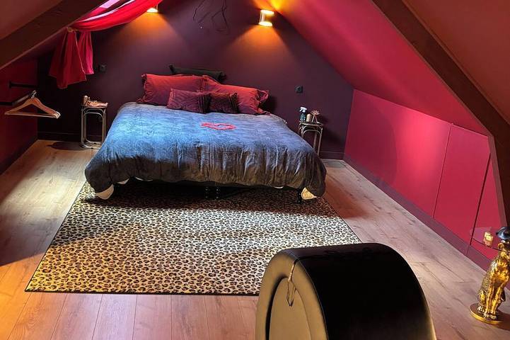 Location de vacances pour 2 personnes, avec jardin ainsi que sauna et jacuzzi dans La Chaussée (Dieppe)