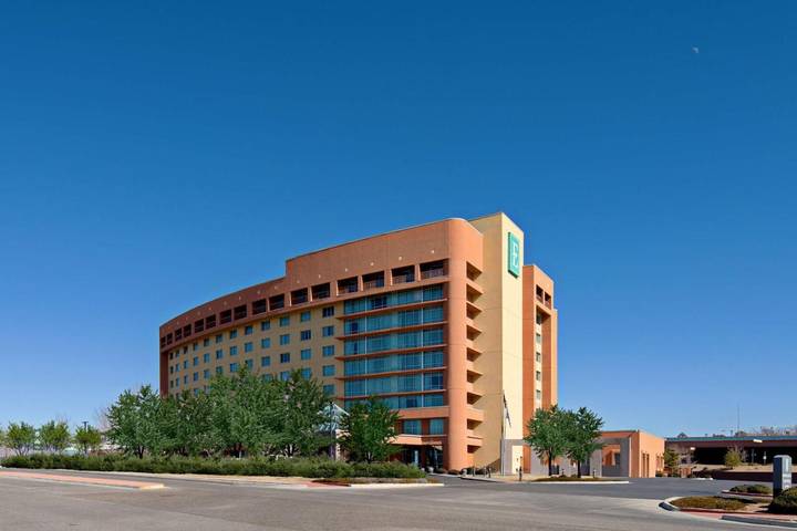 Apartamento para 4 personas, con piscina, Se admiten mascotas en Albuquerque