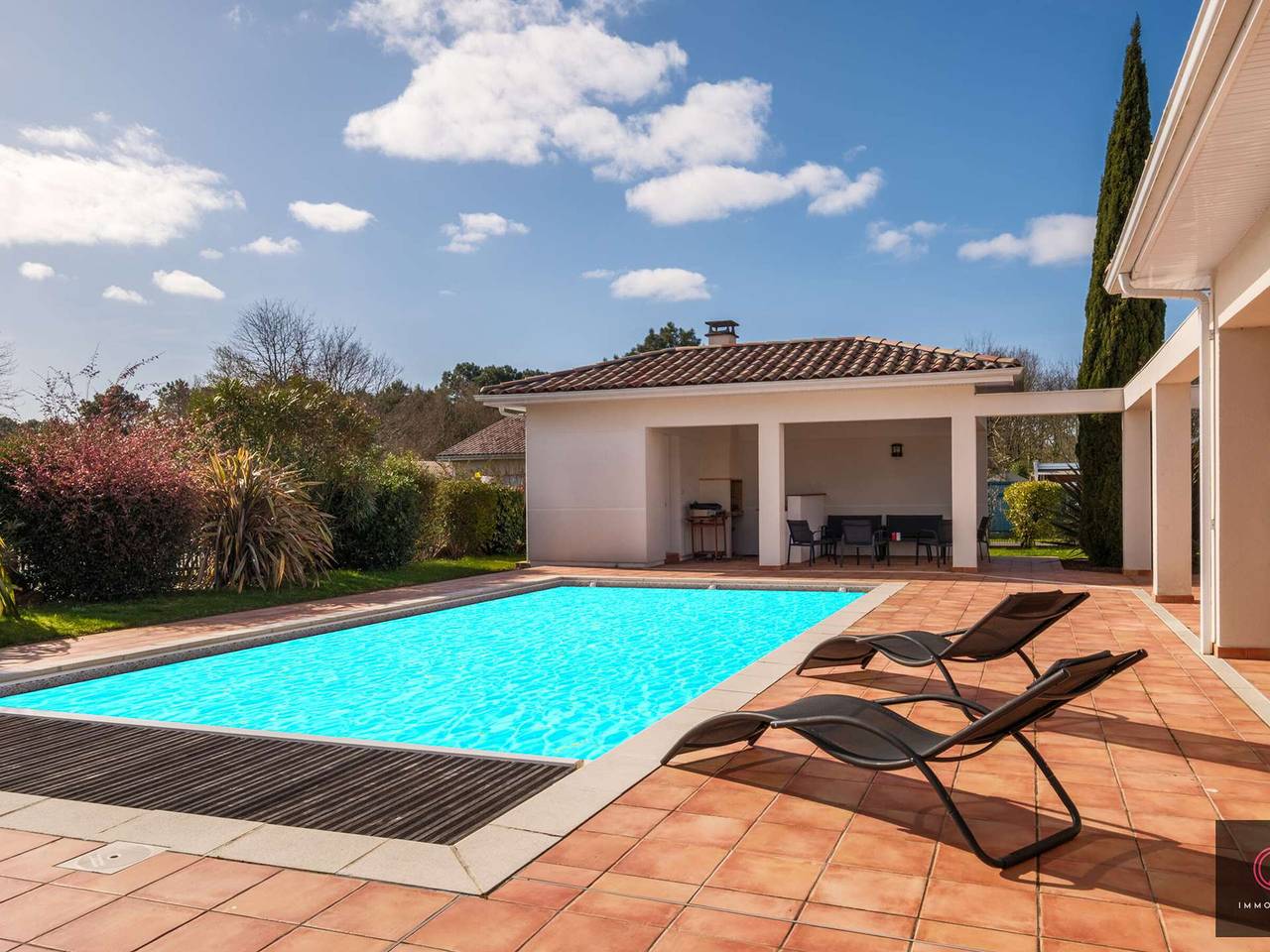 Zeitgenössische Villa mit Pool - 8 Pers. in Sanguinet, Côte d’Argent