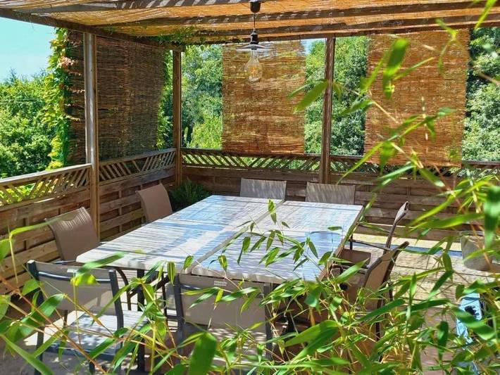 Location de vacances pour 8 personnes, avec jardin et vue, adapté aux familles à Alvignac - 2