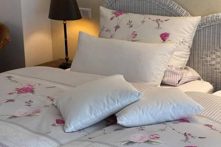 Ganze Wohnung, Appartment \"Lavendel\" mit großer Terrasse - Gästehaus Ina-Maria in Obernhof, Lahn-Taunus