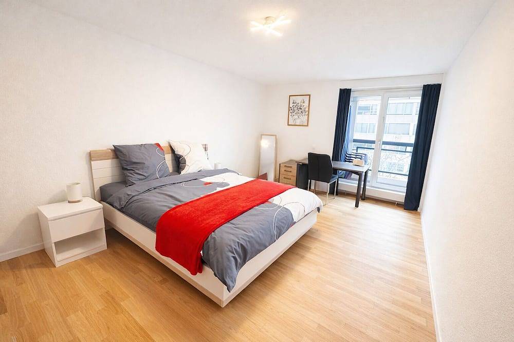 Ganze Wohnung, Premium Zug Stay - Business or Leisure, Station, Bus & Free Parking in Zug, Kanton Zug