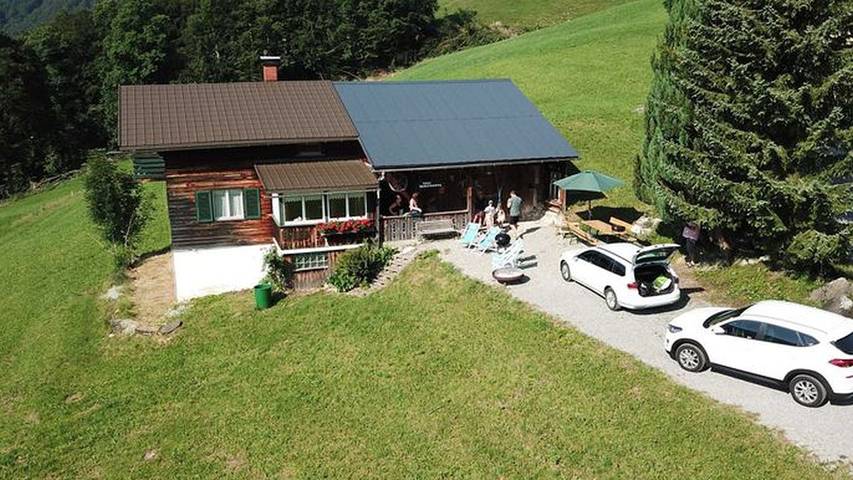 Chalet für 9 Personen, mit Ausblick und Balkon sowie Garten, kinderfreundlich in Au