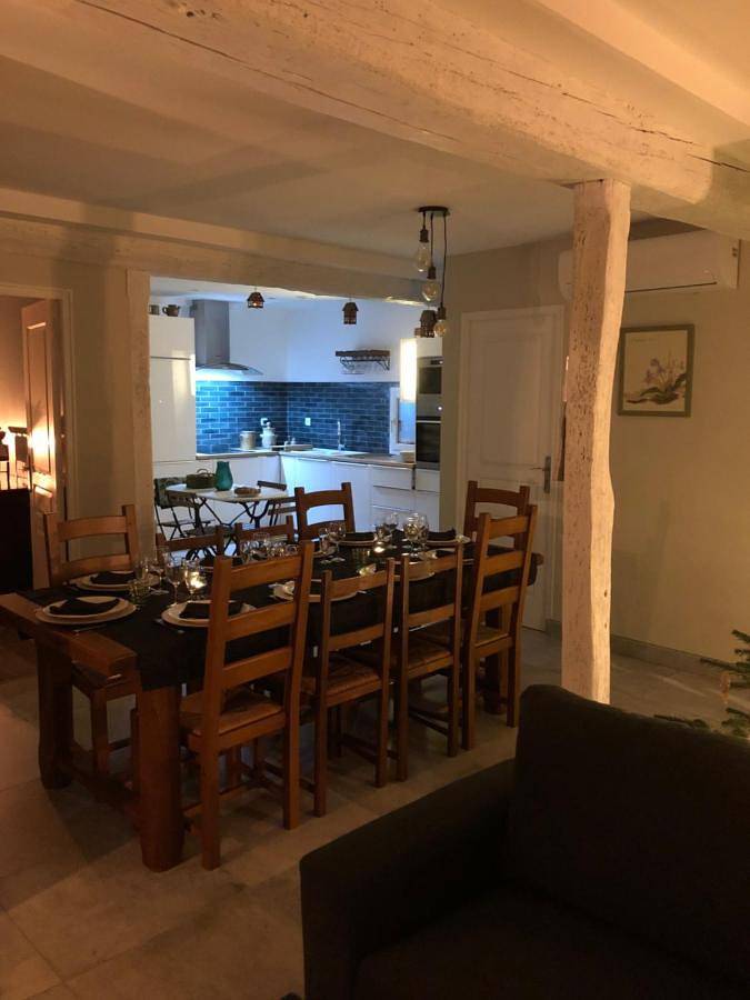 Location de vacances pour 10 personnes, avec Jacuzzi ainsi que Terrasse et Vue dans Villerbon - 3