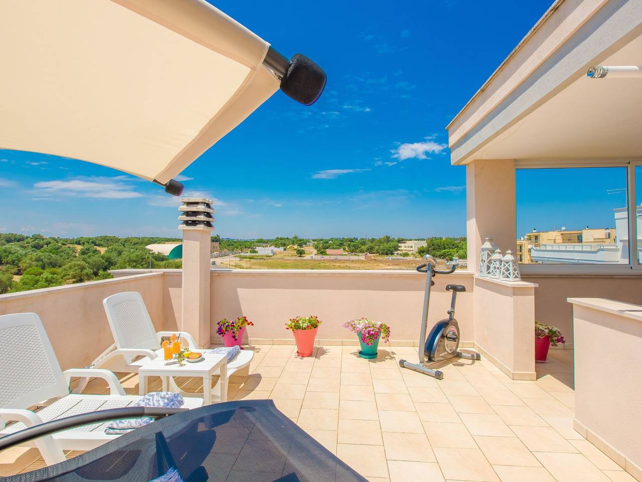 Ganze Wohnung, Die Wolke auf den Pedalen in Carovigno, Salento