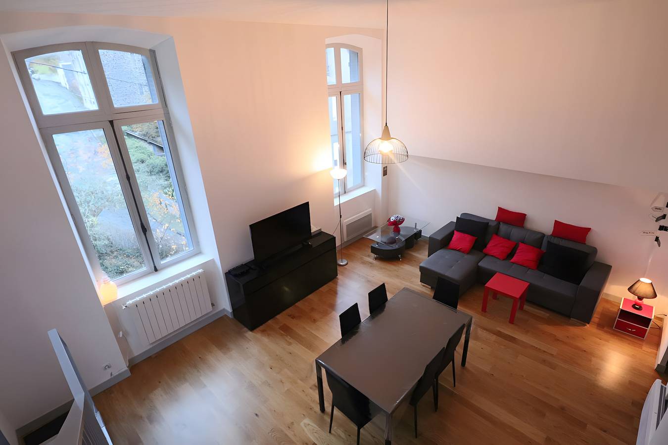 Entire studio, Studio "Le Miami - Résidence Guillaume" with Mountain View and Wi-Fi in La Bourboule, Volcans d'Auvergne Regional Nature Park