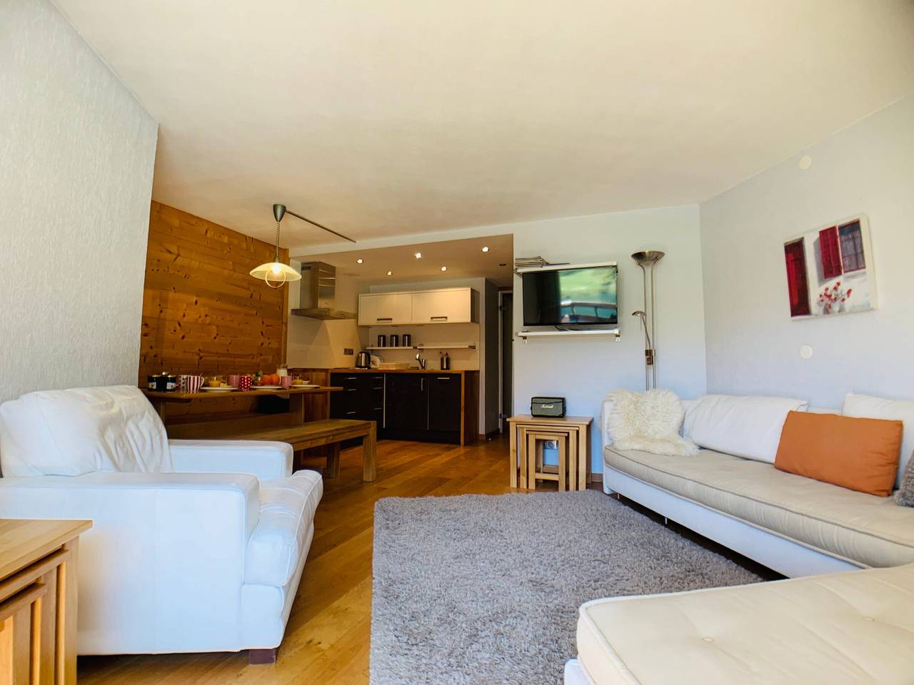 Entire apartment, 4-room apartment for 6 in Tignes with Wi-Fi in Tignes, Massif de la Vanoise