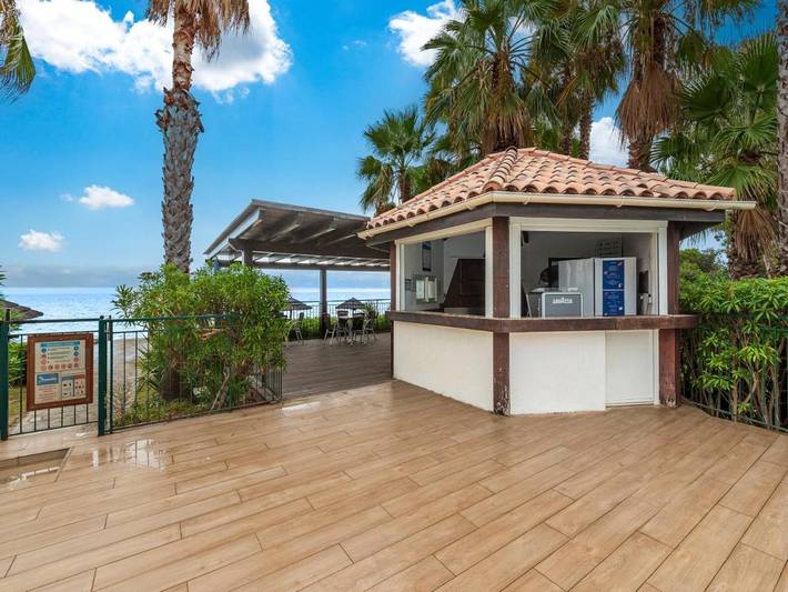 Ferienpark für 6 Personen, mit Garten und Ausblick sowie Pool auf Korsika - 4