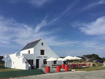 Gîte pour 4 personnes, avec vue et jardin dans Pointe du Raz