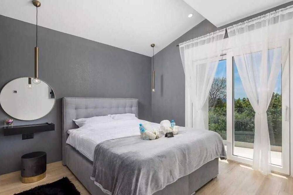 Villa La Vie with private pool in Vrbnik, Krk (isla)