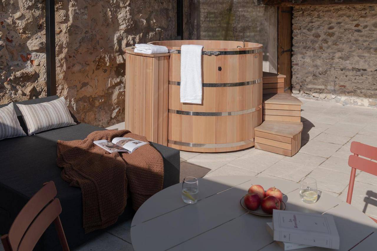 Mihotel - Grenier à Sel de Pérouges in Pérouges, Ain