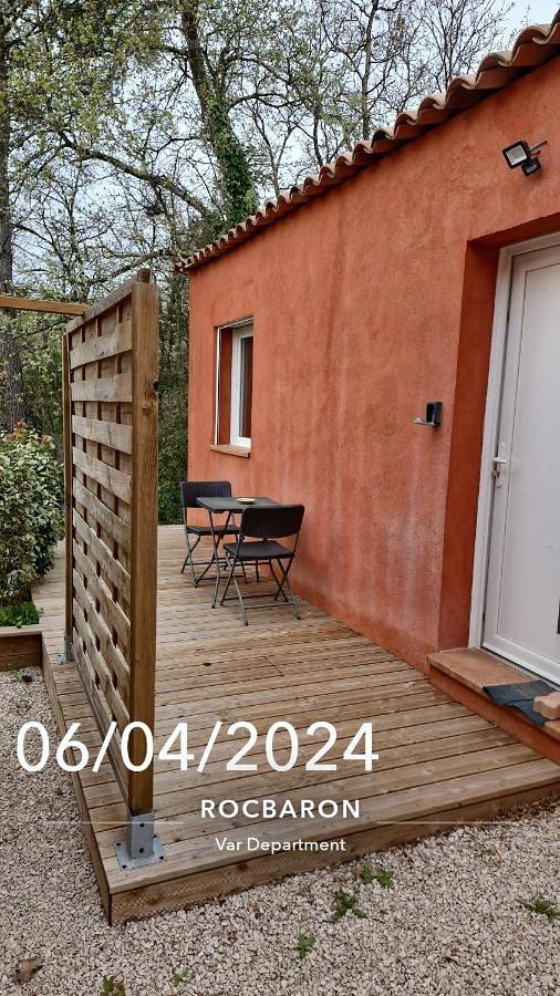 Appartement de vacances pour 3 personnes, avec Terrasse à Rocbaron