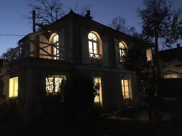 Chambre d’hôte pour 6 personnes, avec jardin ainsi que vue et terrasse à Garches