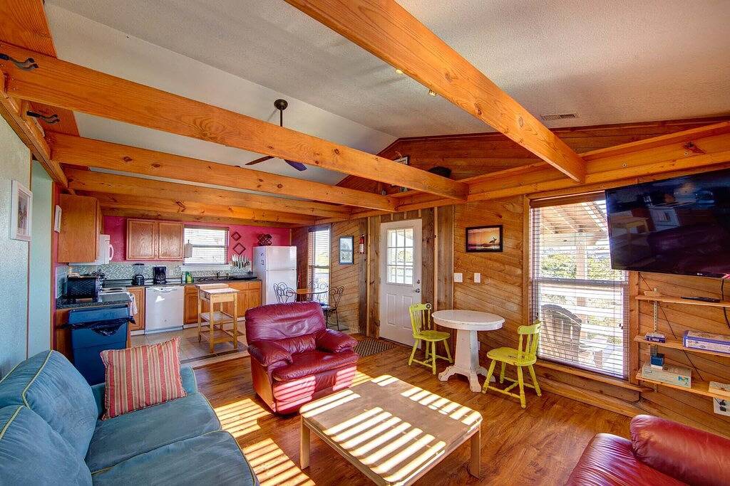 Surf Chalet w/ hot tub and kayaks in Avon (NC), Pamlico Sound