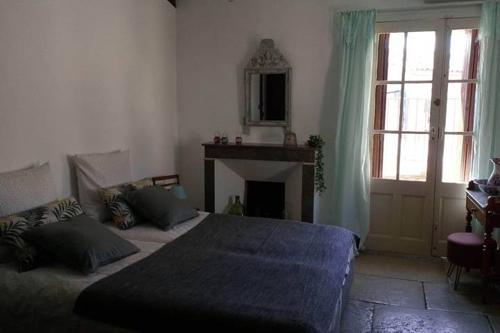 Location de vacances pour 8 personnes, avec balcon et jardin, animaux acceptés à Junas - 2