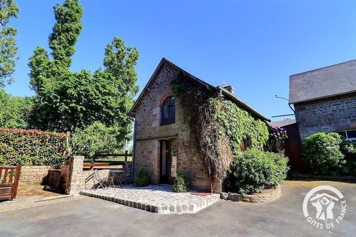 Gîte pour 2 personnes, avec Terrasse ainsi que Jardin et Vue