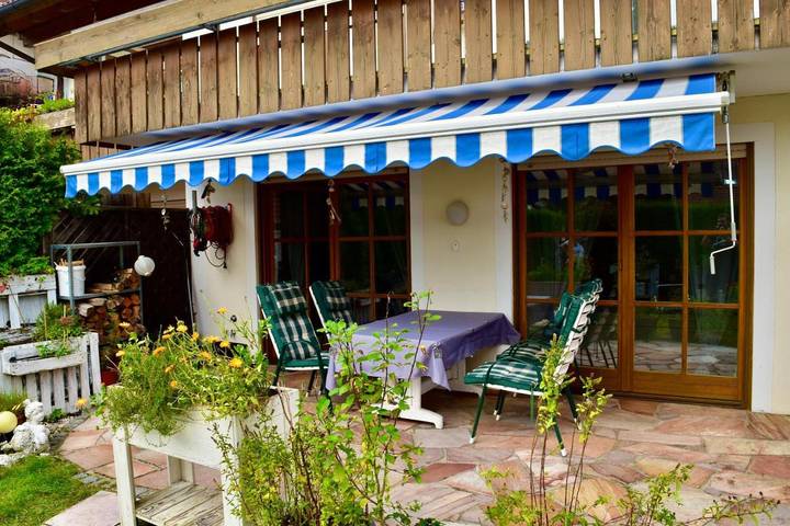 Ferienwohnung für 4 Personen, mit Terrasse und Garten