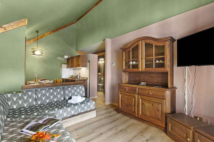 Baita per 4 persone, con balcone, adatto a famiglie con bambini a Sestriere e dintorni