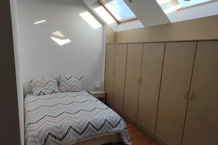 Beautiful Villa 8 bedrooms/20 people, for your parties, reunions, seminars or large families. in Charleroi, Hainaut