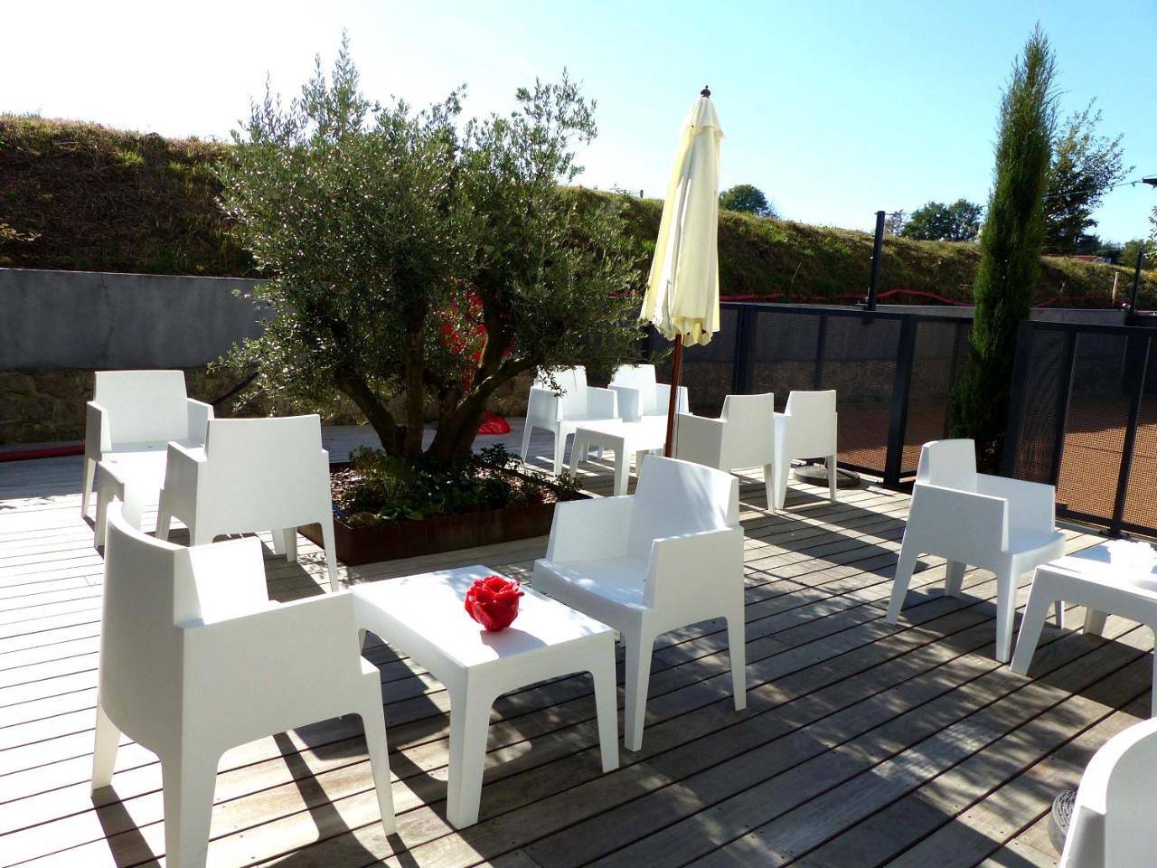 Le B Complexe Hôtel in Lozanne, Beaujolais