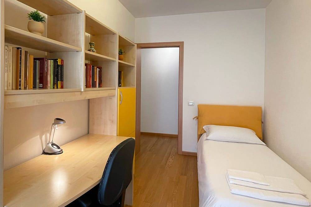 Entire apartment, Oasis of Light, 10 minutes from the Prosecco Hills in Conegliano, Treviso Province