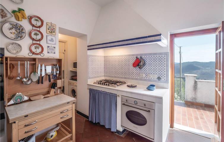 Wifi Terrace Apartment near Restaurants in Castello (Carro), Carro (Liguria)