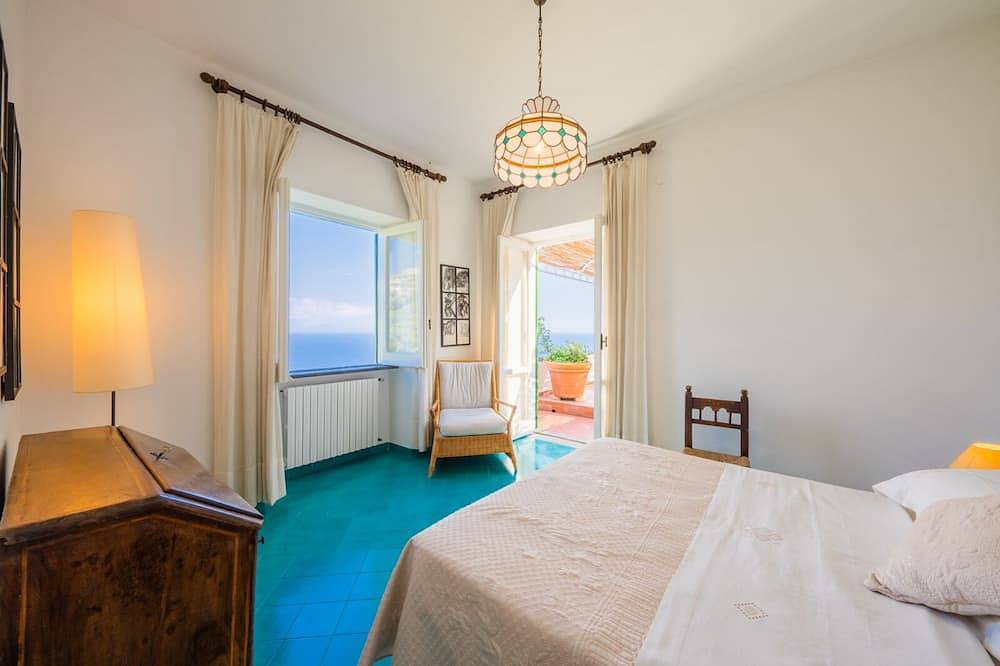 Typical Villa at unique coast with unspoilt sea view in Amalfi, Sorrento Coast