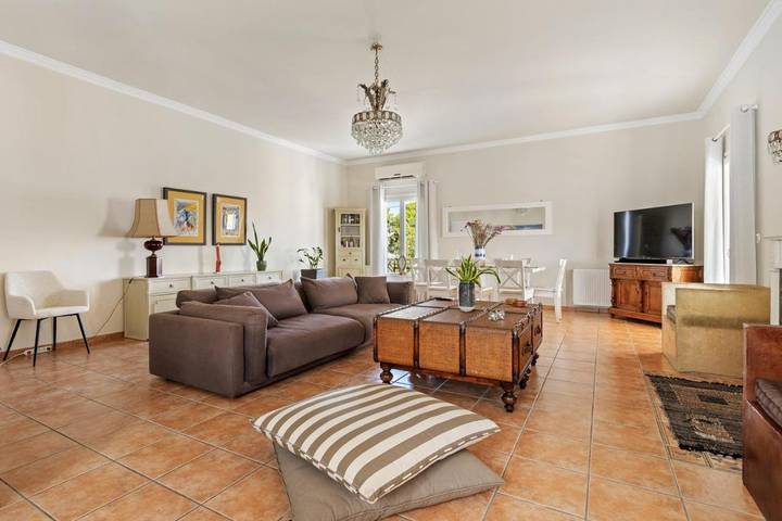 Villa for 8 people, with view and garden as well as balcony in Spetses