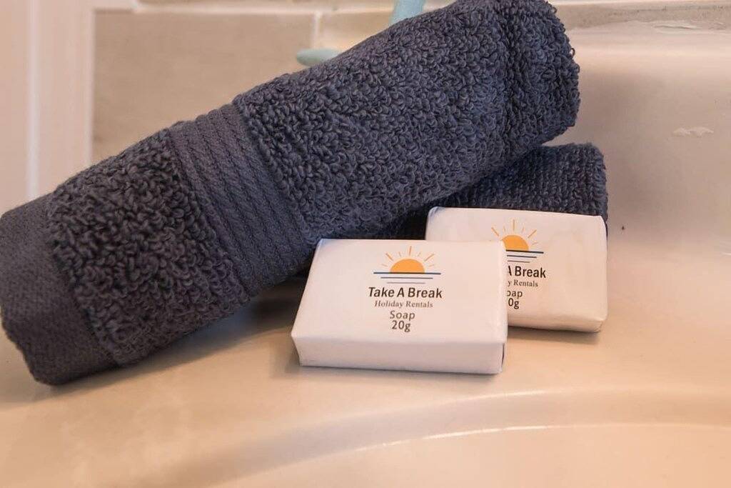 Boji Waterfront Retreat - Millers Bay Canals in Dickinson County