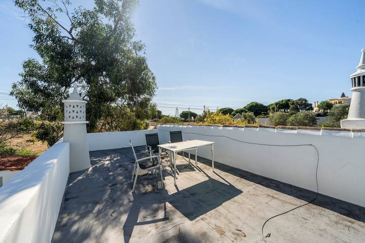 Ferienwohnung 'Caramujeira Country House, Marinha' mit privatem Garten, Balkon und WLAN in Faro Distrikt