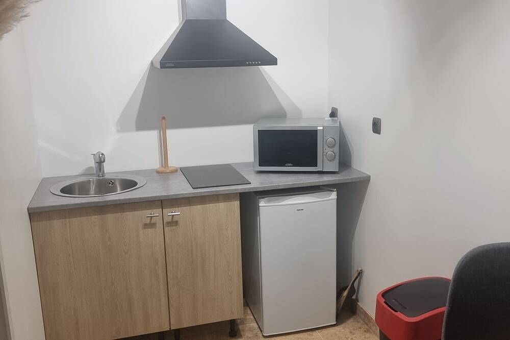 Entire apartment, Studio near orly airport in Villeneuve-le-Roi, Val-de-Marne