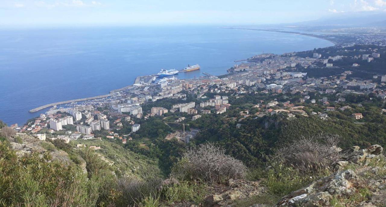 Ribellu in Bastia, Cap Corse