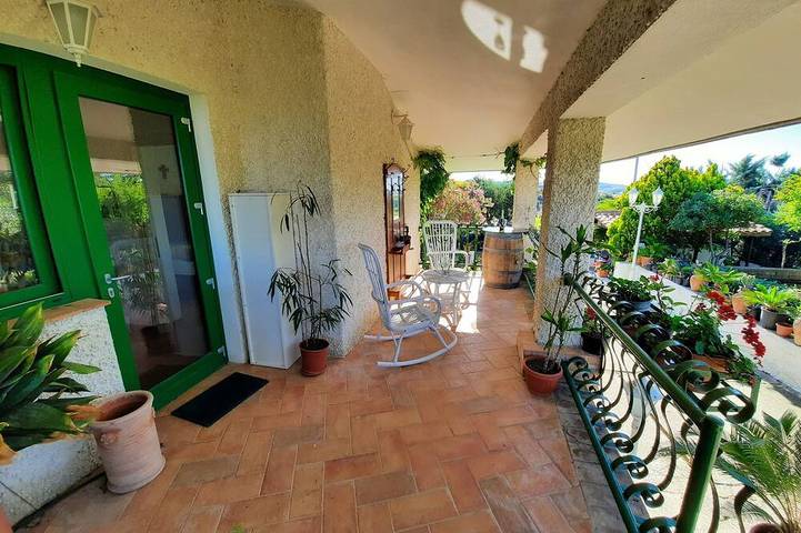 Casa de vacaciones para 8 personas, con terraza y jardín - 1