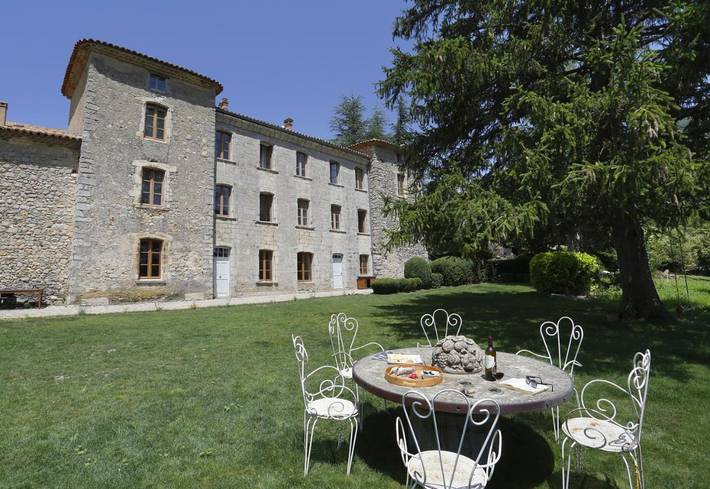 Location de vacances pour 3 personnes, avec jardin ainsi que jacuzzi et sauna dans Montfroc - 3