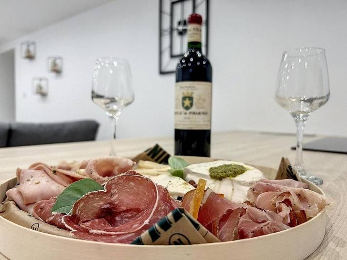 Gîte pour 2 personnes, avec terrasse ainsi que jardin et jacuzzi à Solliès-Pont - 3