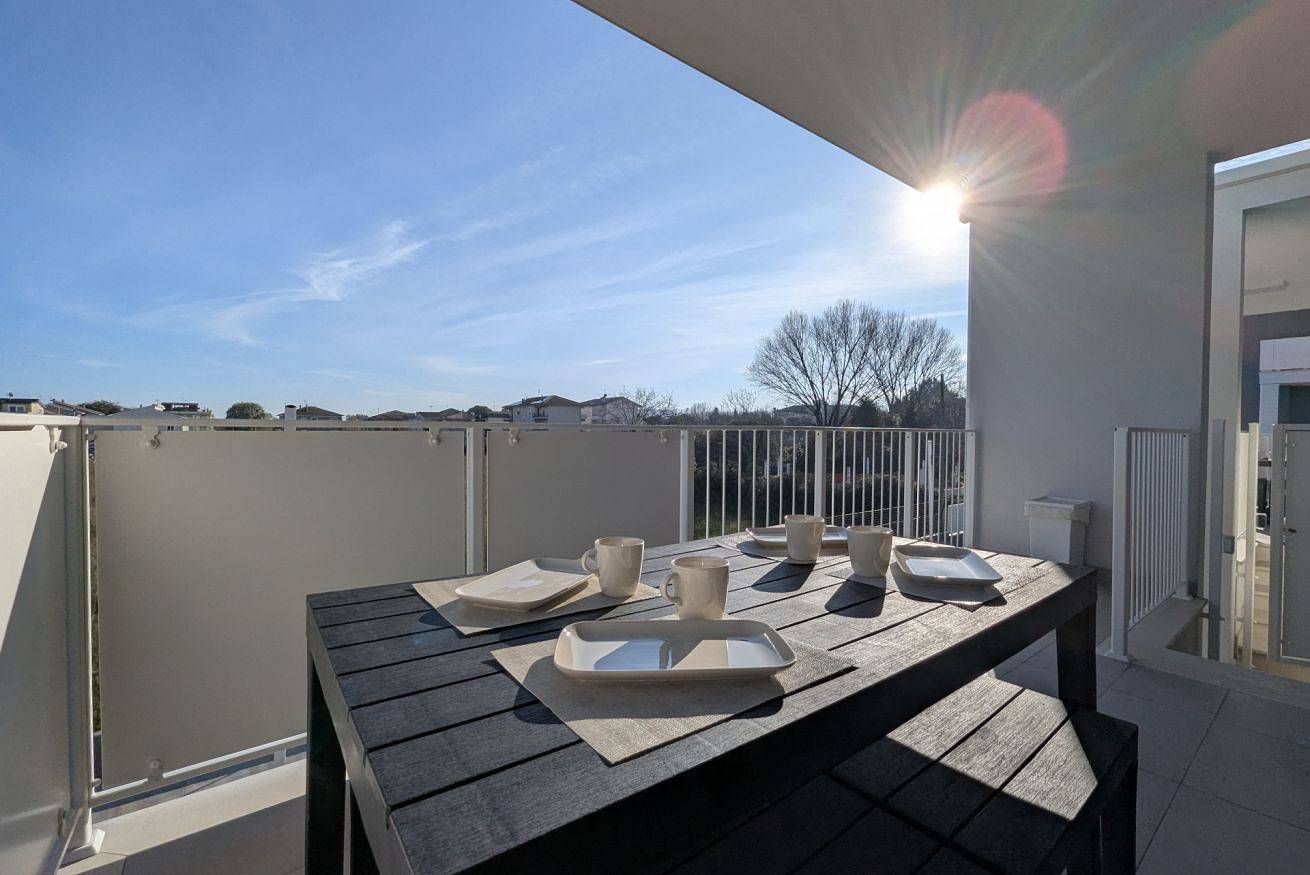 Appartamento intero, Pamar 2 - {Design A/C Wifi Patio Esterno} in Civitanova Marche, Costa Adriatica Marche