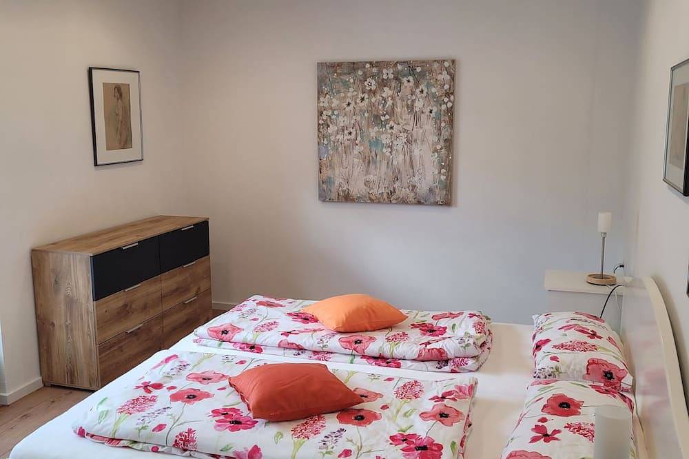 Sonnige Ferienwohnung Grassau mit Südterrasse und Garten, Zentral Gelegen in Grassau, Chiemsee