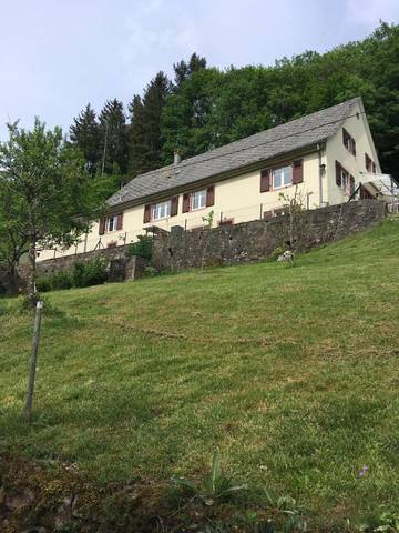Gîte pour 4 personnes, avec jardin et vue à Fréland