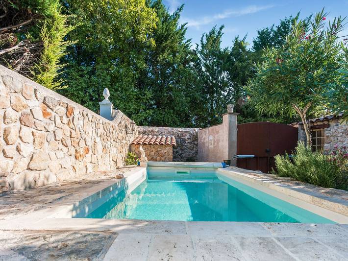Ferienhaus für 7 Personen, mit Terrasse und Pool - 1