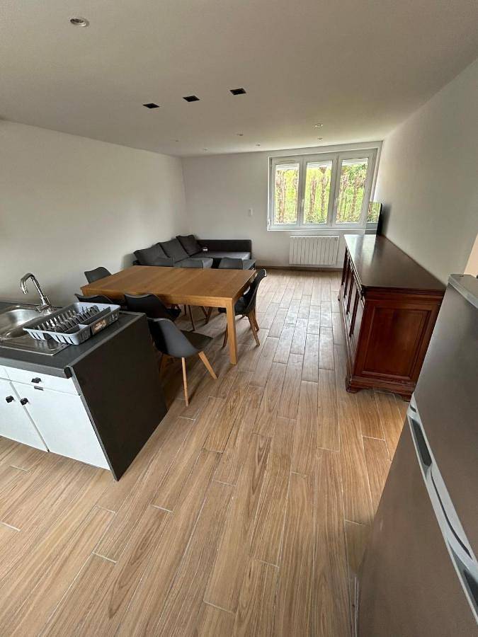 Location de vacances pour 8 personnes, avec terrasse et jardin à Crespin (Nord) - 2