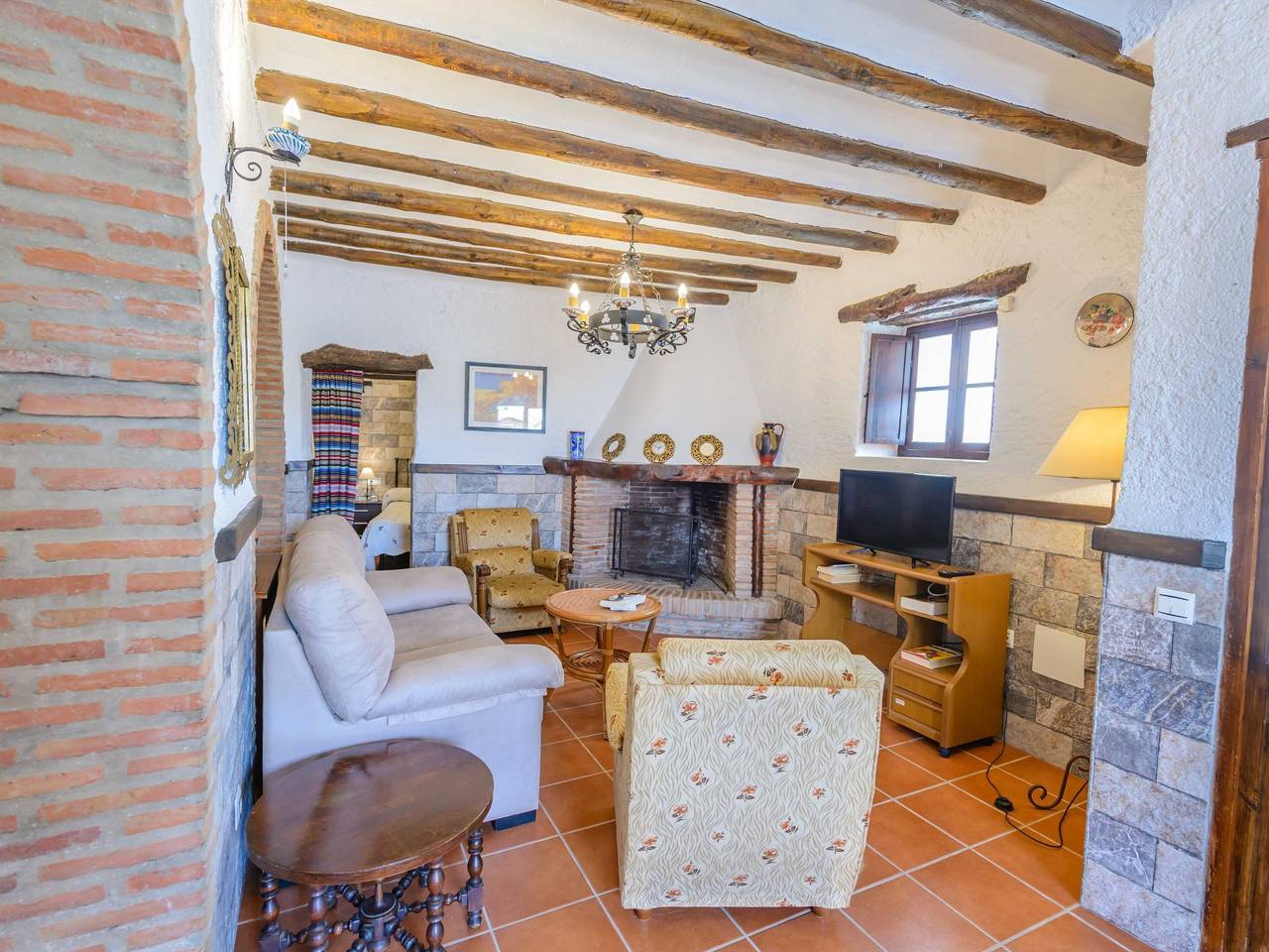 Typisches zentrales Haus in Alcaucín, Provincia de Málaga